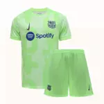 Barcelona 2024/25 yilgi uchinchi futbol formasi